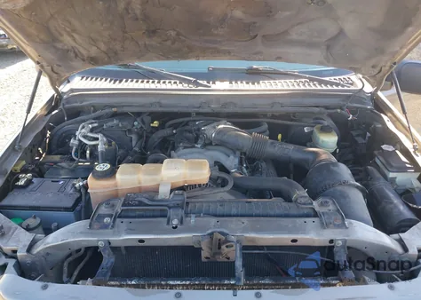 2003 Ford Excursion Eddie Bauer из США, поврежденный, VIN 1FMNU45S73EB85971